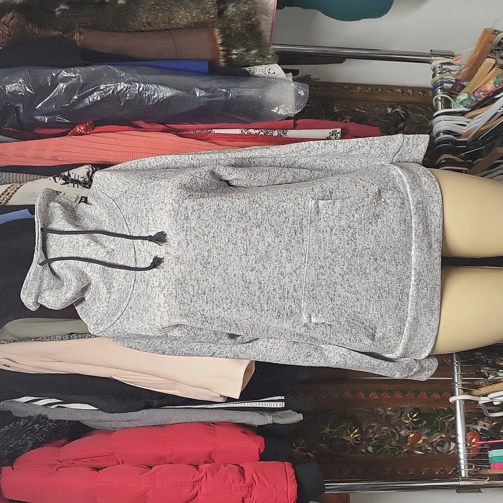Derek heart sweater lg